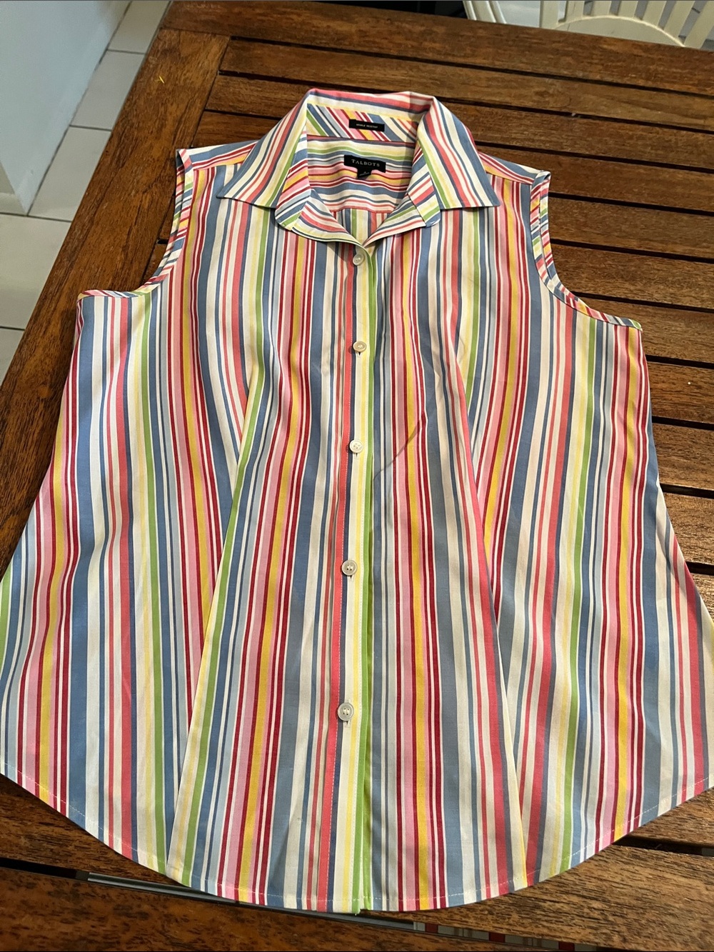 Talbots Vintage Rainbow Striped Sleeveless Blouse. Size 2 never worn